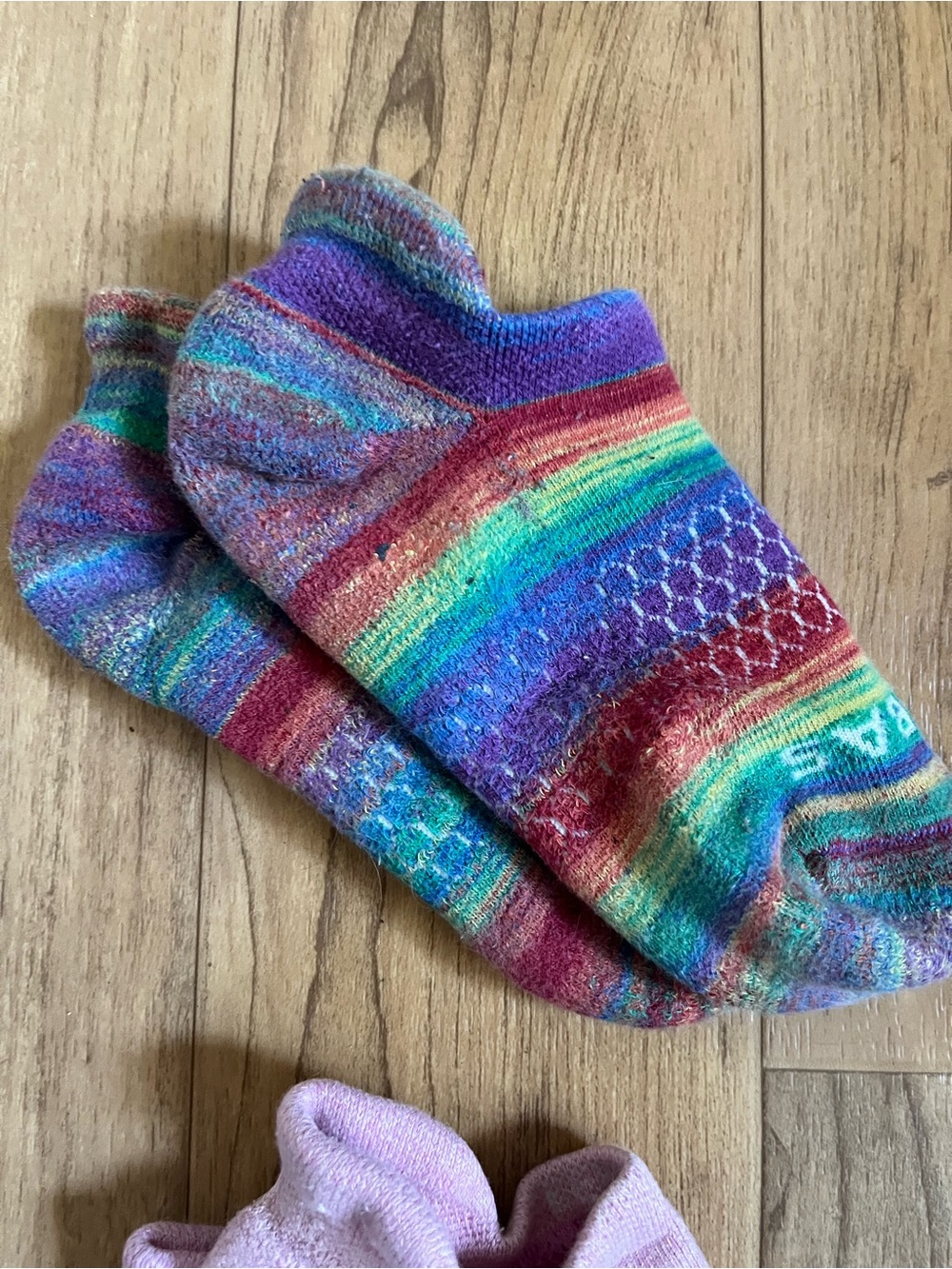 Bombas crew socks ankle socks rainbow pink women’s size small - Picture 3 of 7